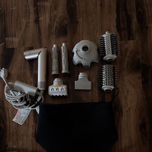 SHARK Flex Styler with 6 attachments. 
Used a hand full of times.